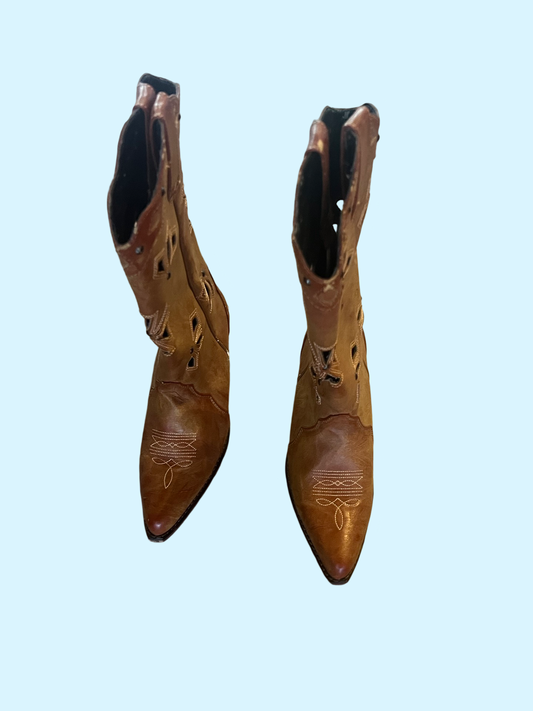 Dingo flower western Coachella cowgirl boots size 6