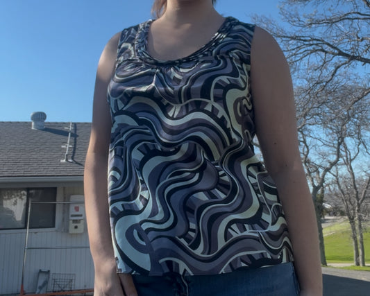 Spense y2k abstract tank top size medium