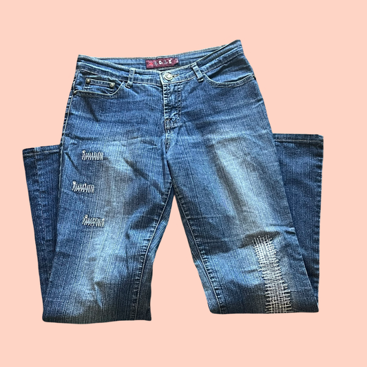 Q.C.X.Z y2k early 2000s low waisted flare jeans size 27