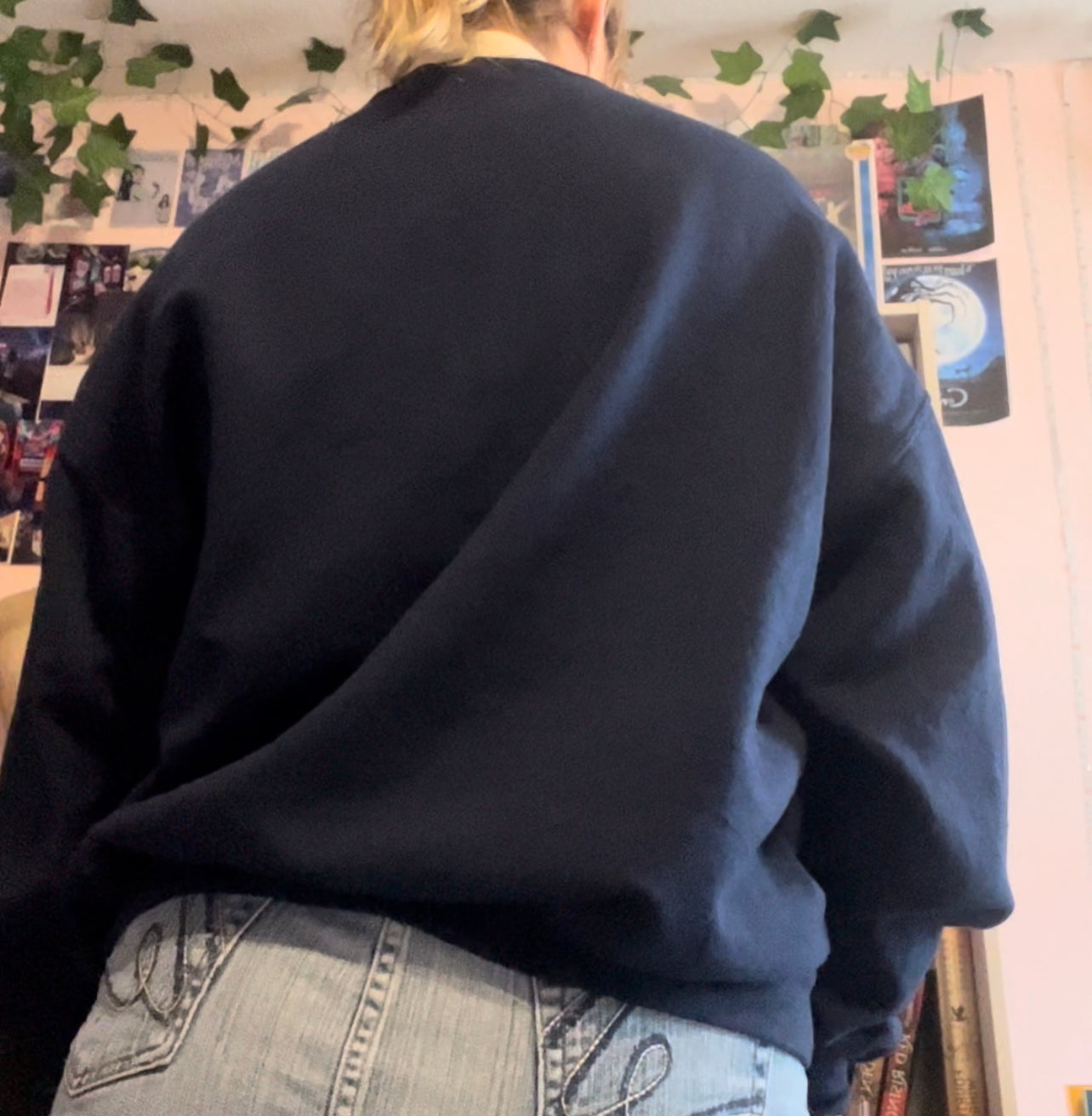 Vintage endless designs leave fall cozy sweater