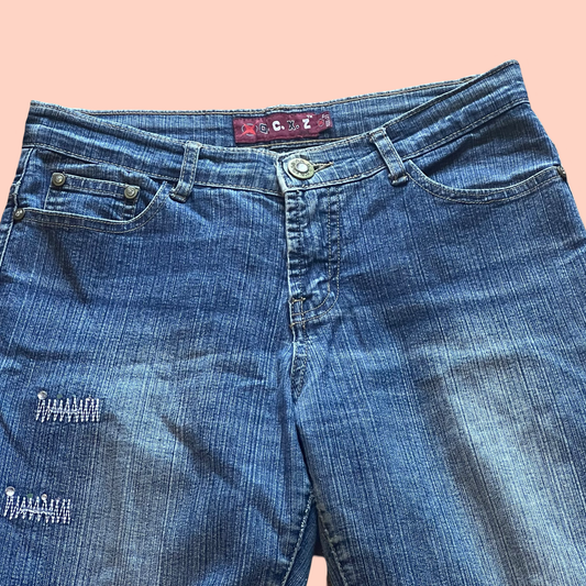 Q.C.X.Z y2k early 2000s low waisted flare jeans size 27