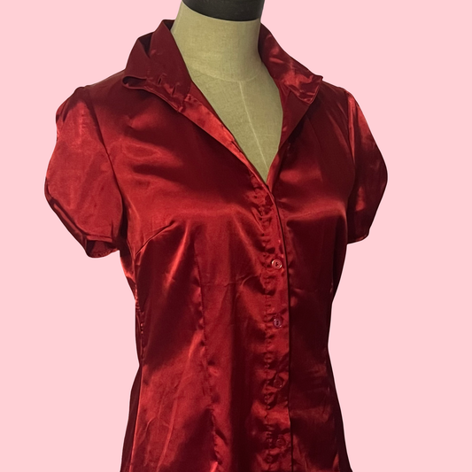 A byer early 2000s y2k red button up blouse top size medium