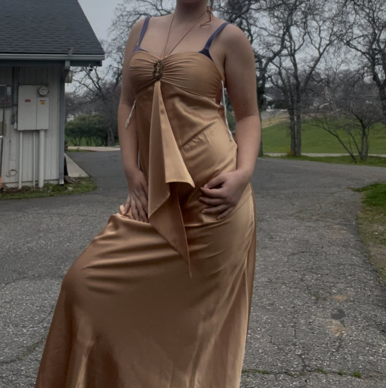 Jump apperal apparel vintage early 2000s gold halter long maxi dress size 7/8