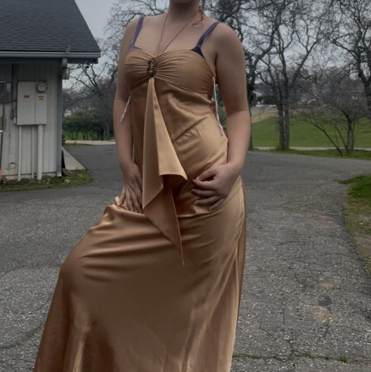 Jump apperal apparel vintage early 2000s gold halter long maxi dress size 7/8