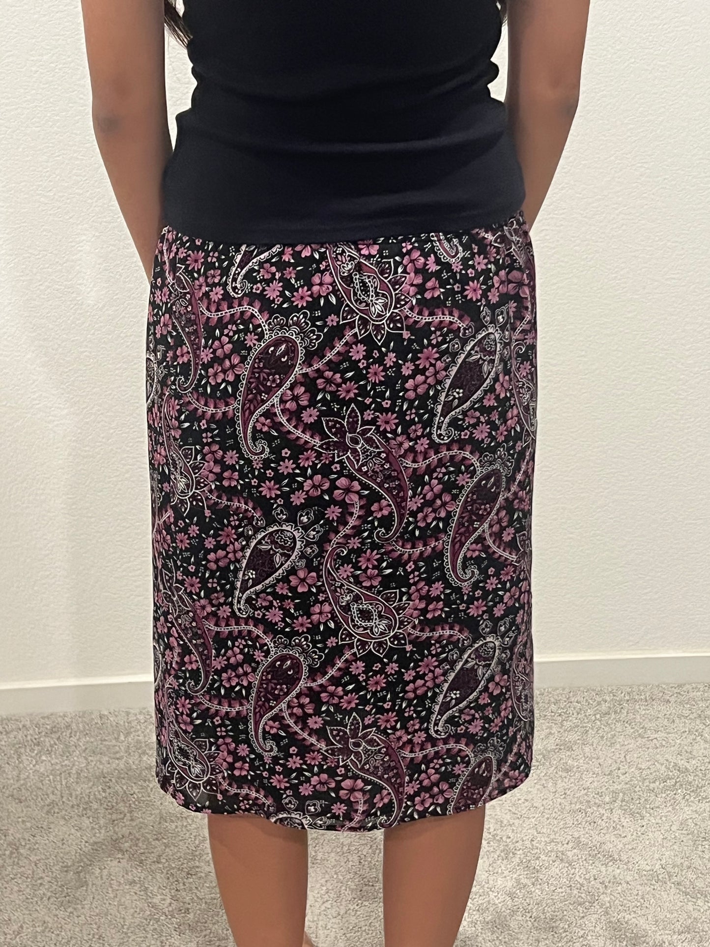 Studio petite paisley skirt size small