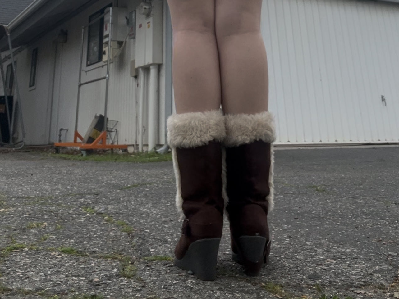 American eagle early 2000s y2k faux fur trim brown wedge heeled boots size 9.5