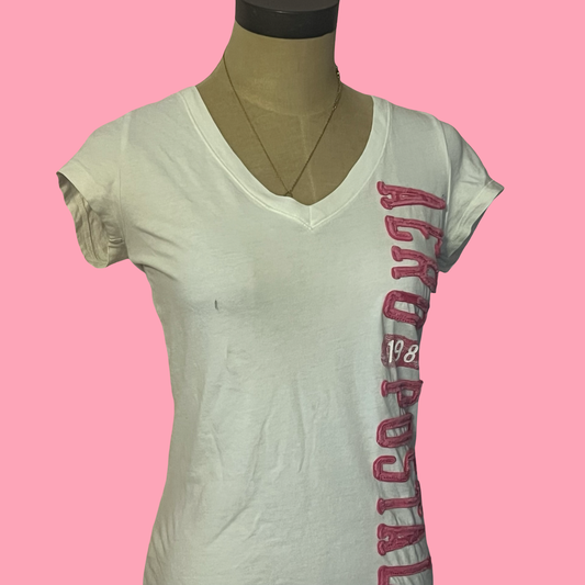 Vintage early 2000s y2k Aeropostale preppy baby tee tshirt size medium