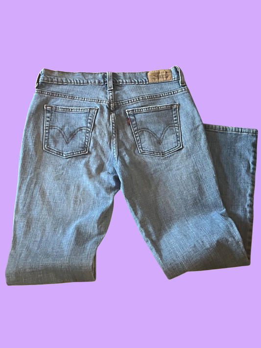 Levi’s jeans size 4 short