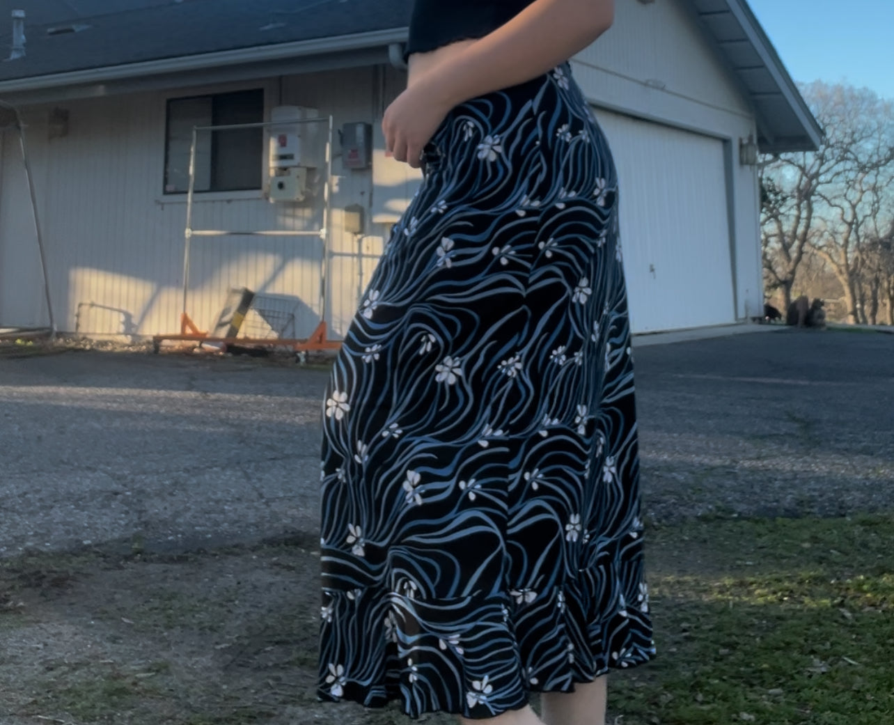 Notations black midi skirt size large