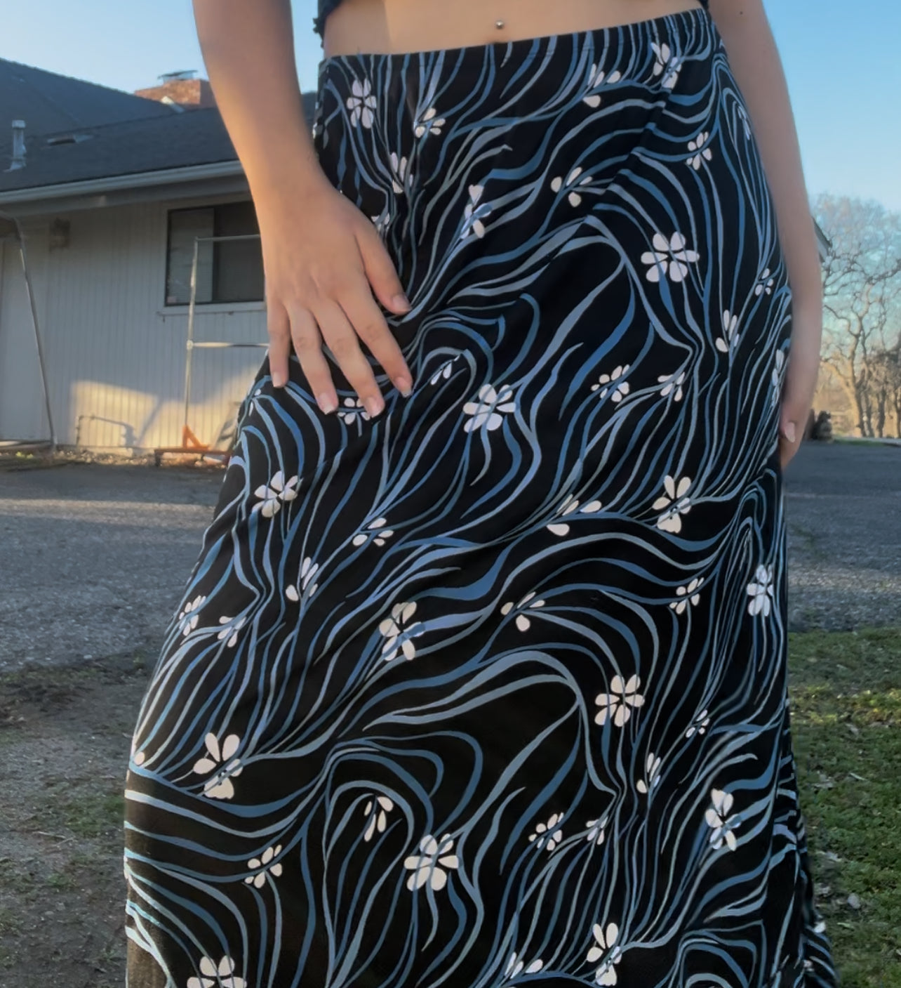 Notations black midi skirt size large