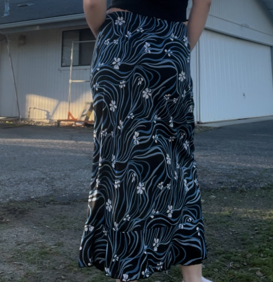 Notations black midi skirt size large