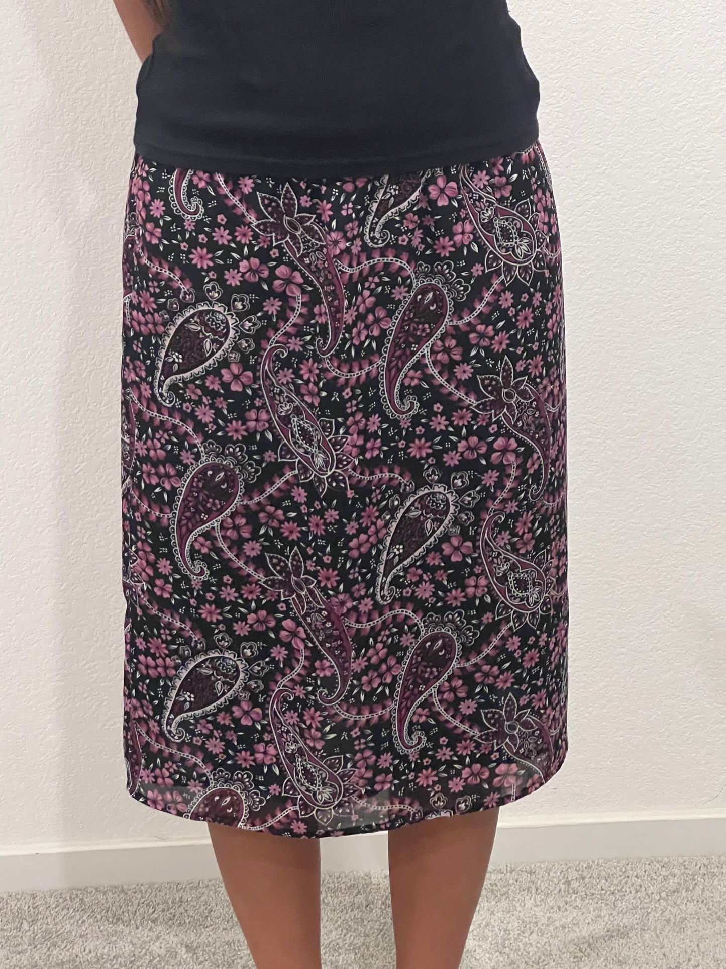 Studio petite paisley skirt size small