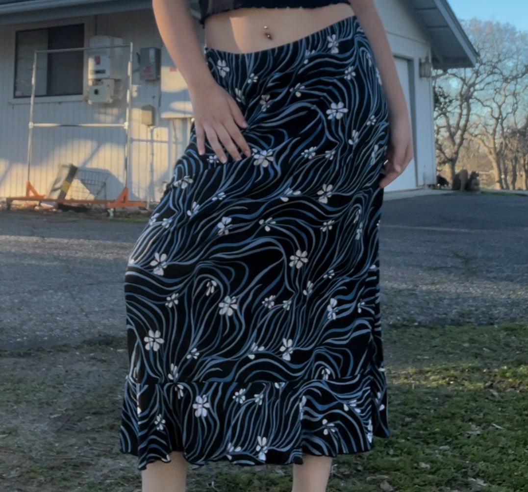 Notations black midi skirt size large