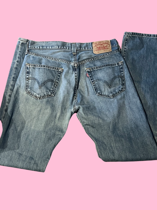 Levi’s 501 high waisted jeans size 32”