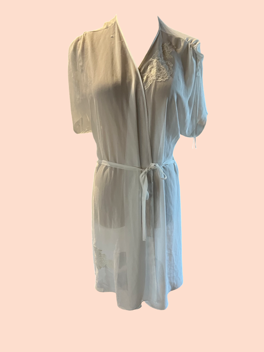 Oscar de la renta pink label white robe size medium