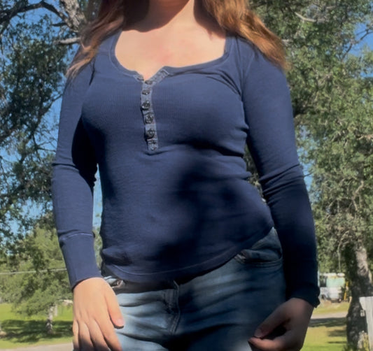 Aerie early 2000s y2k Bella swan Henley long sleeve top size XXL