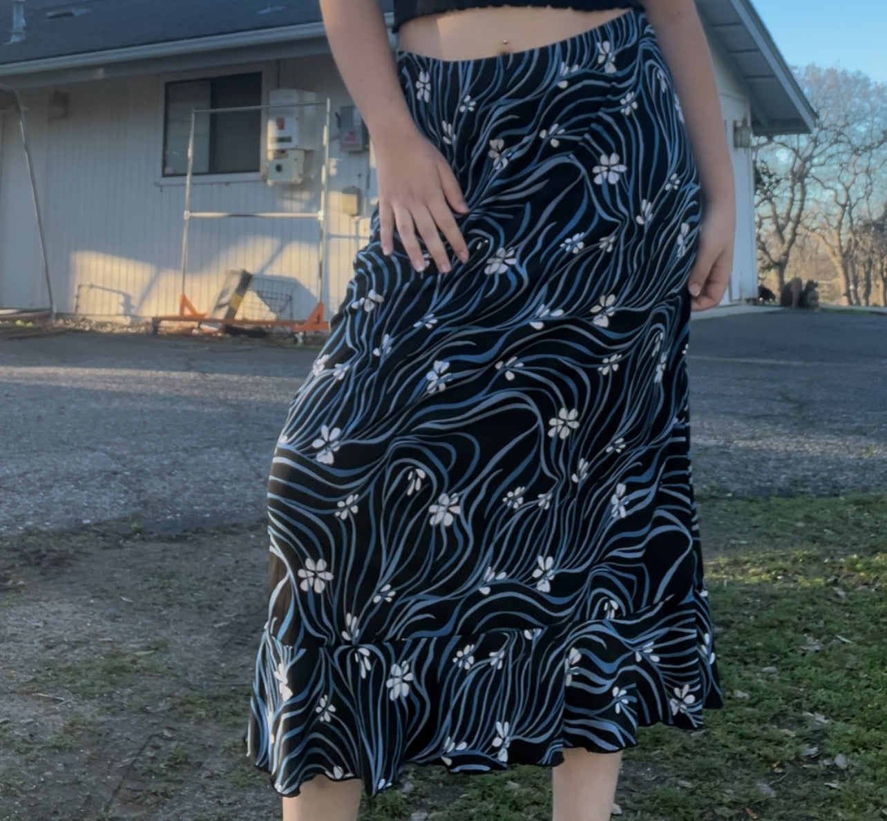 Notations black midi skirt size large