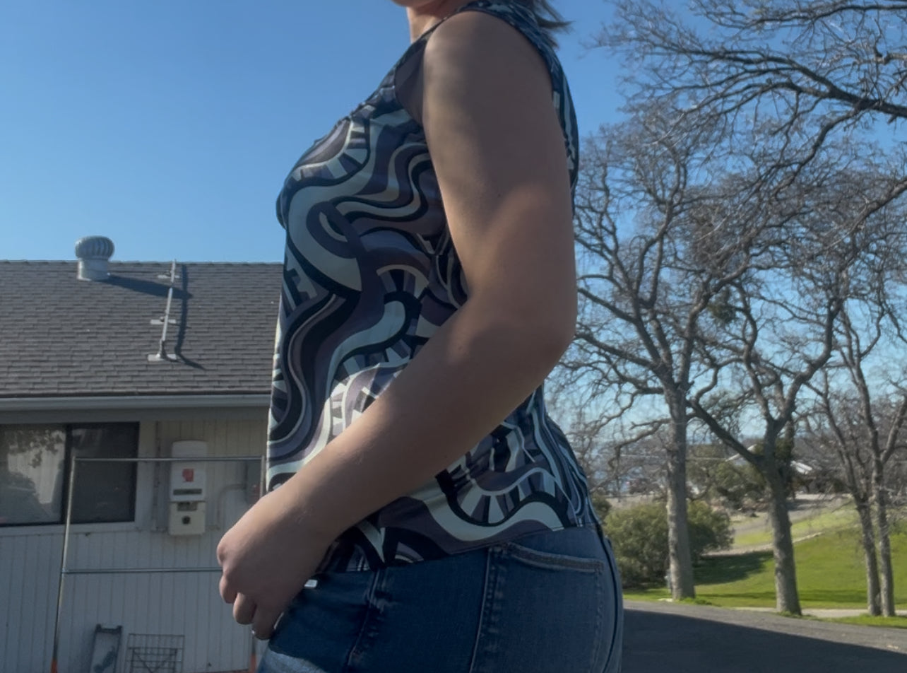 Spense y2k abstract tank top size medium