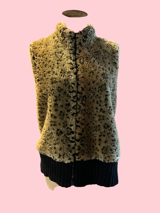 Tiara international cheetah print vest size medium