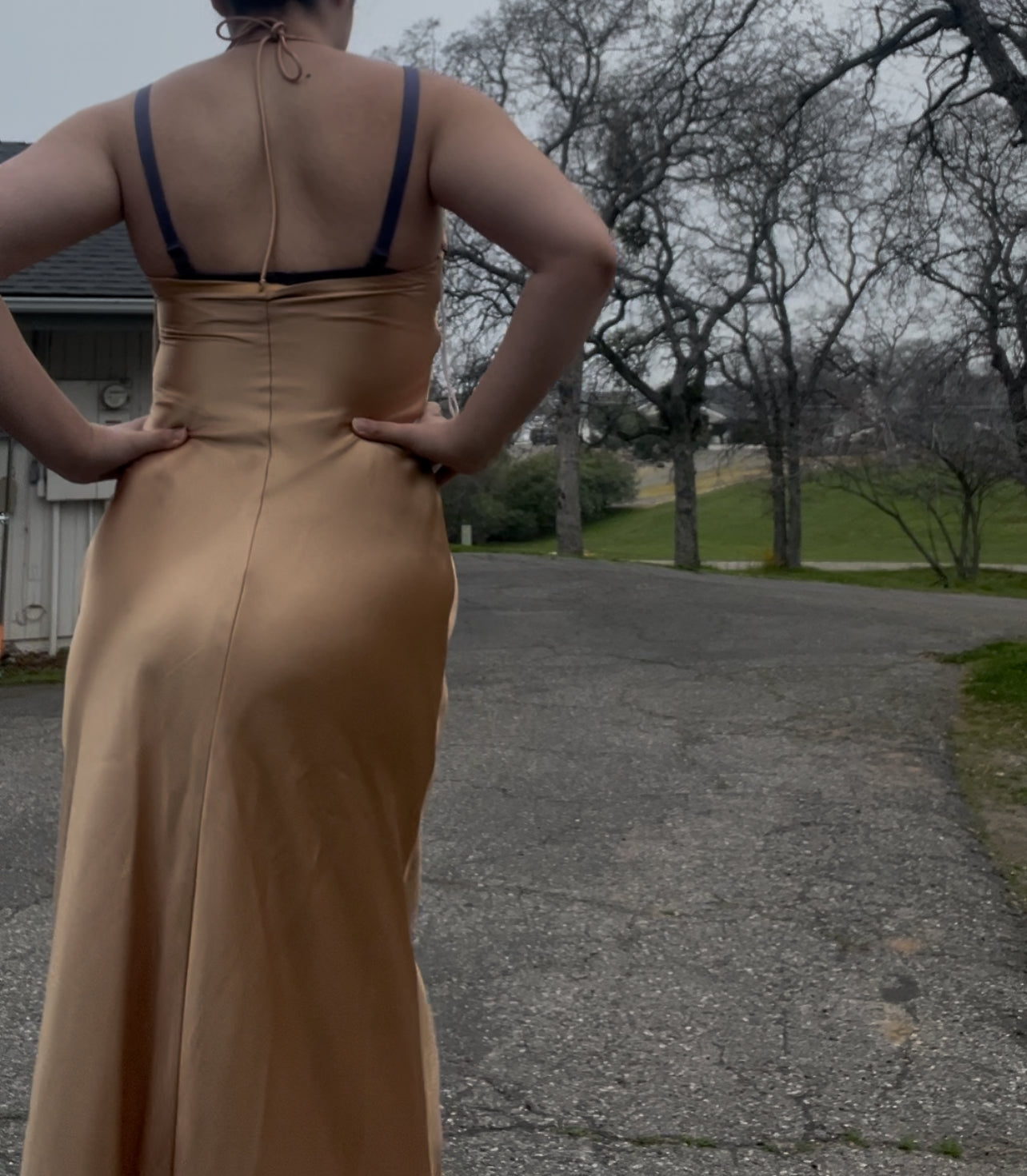 Jump apperal apparel vintage early 2000s gold halter long maxi dress size 7/8