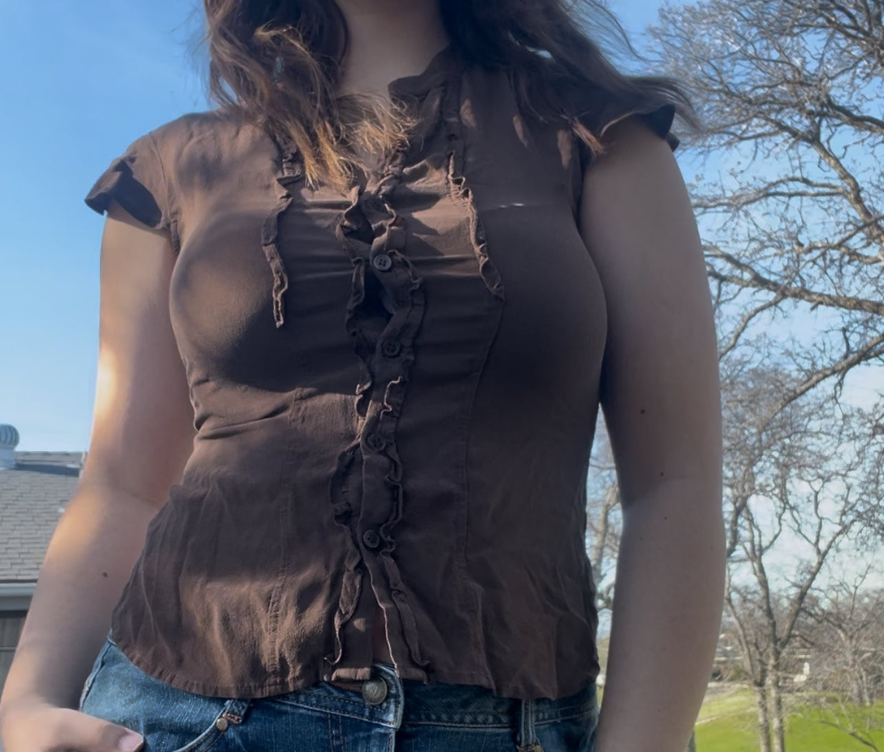 Early 2000s Apt.9 ruffle blouse size medium