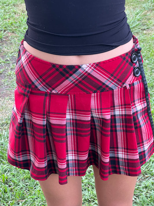 Early 2000s red plaid skort size large