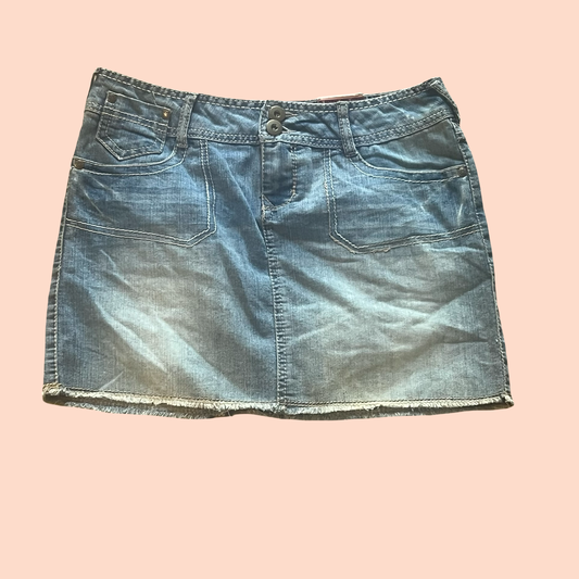 NWT So vintage early 2000s y2k fairy core jean denim mini skirt size 3