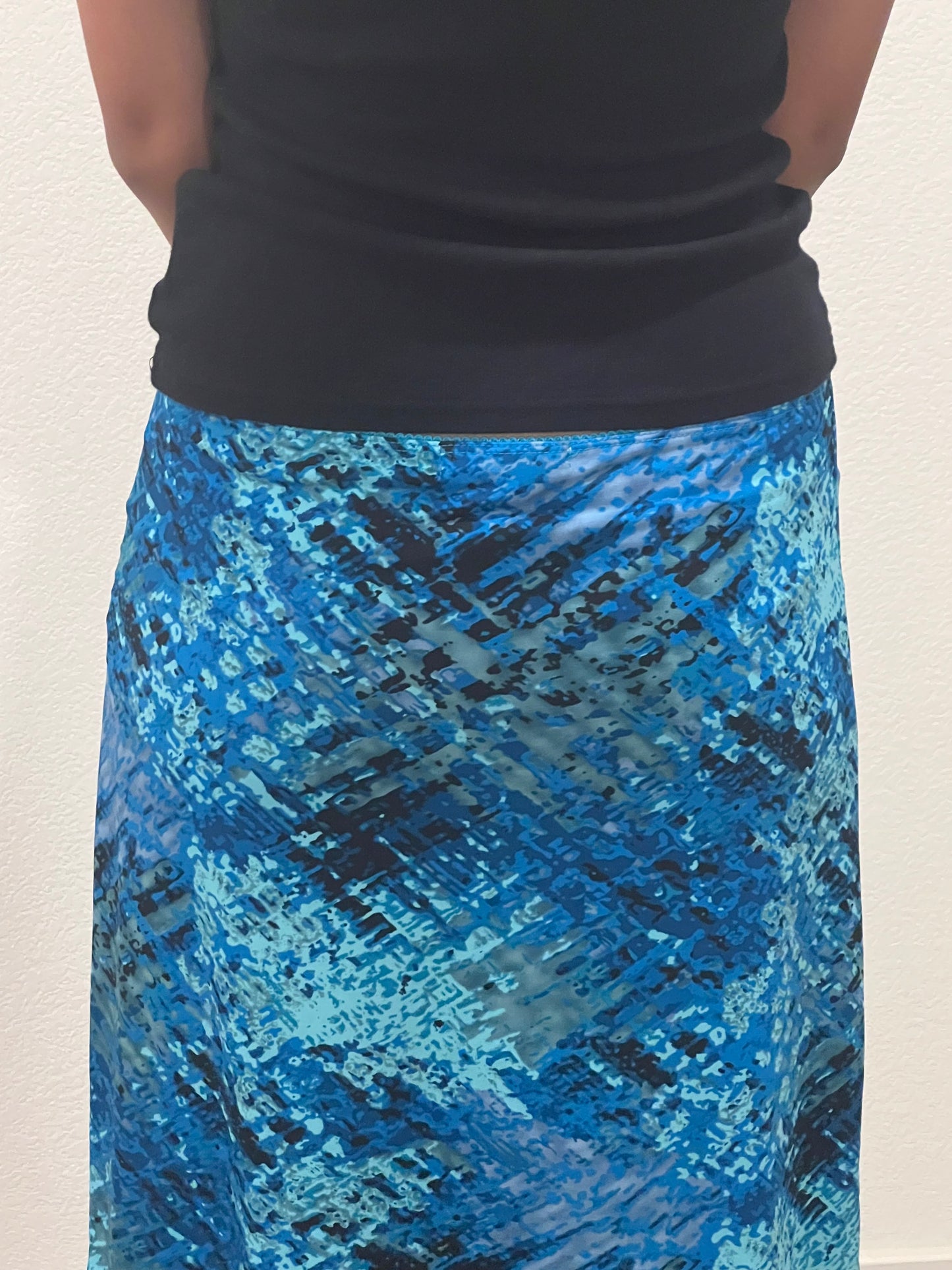 Paris blues blue midi skirt size medium