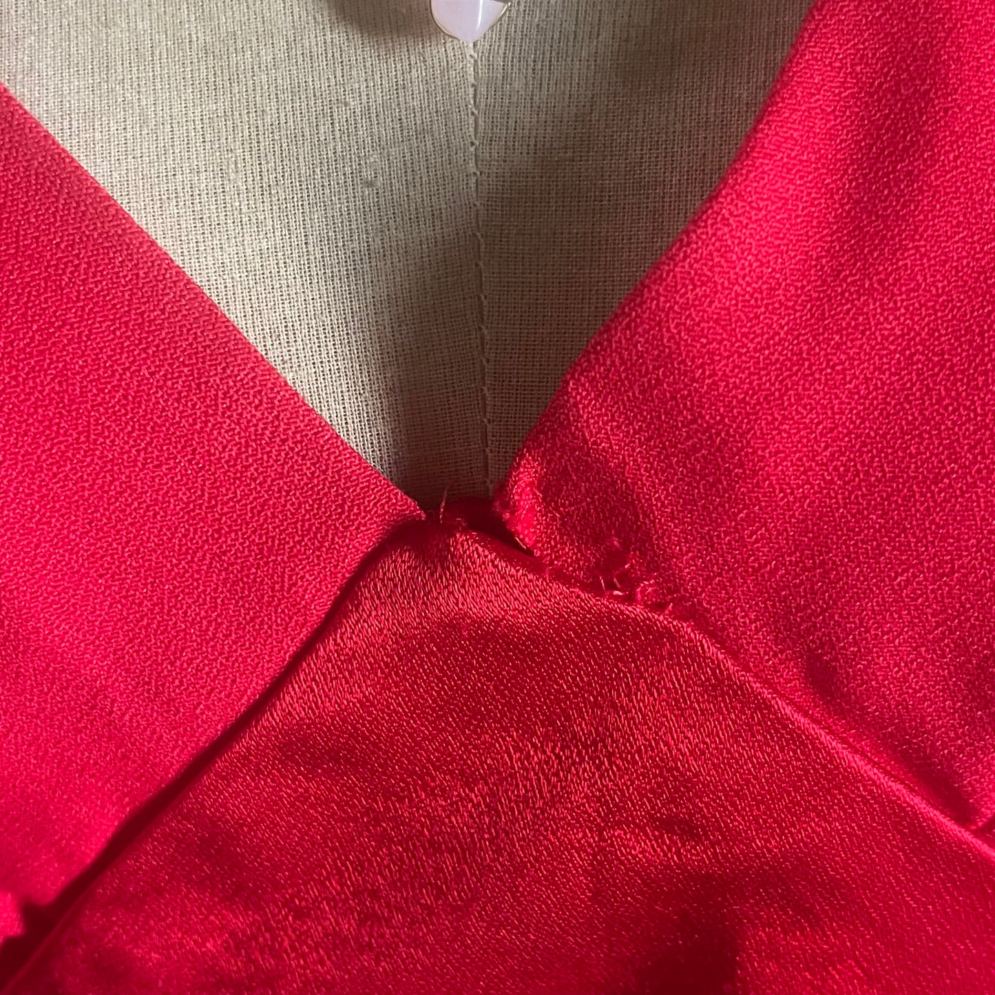Vintage De Laru 90s red Marilyn Monroe style dress with a red bow size 13/14