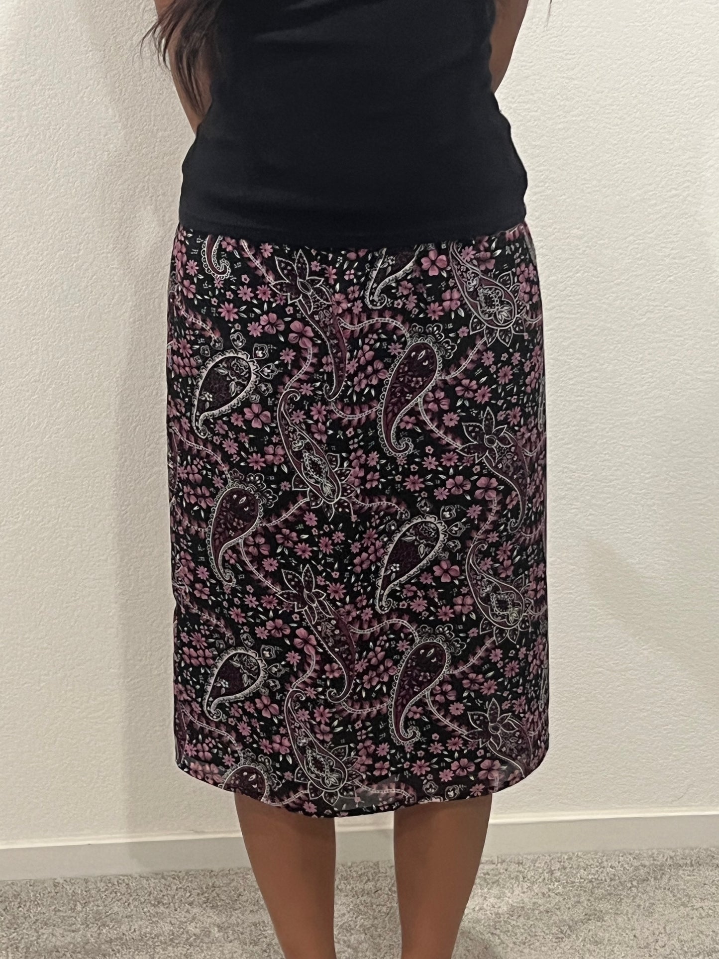 Studio petite paisley skirt size small