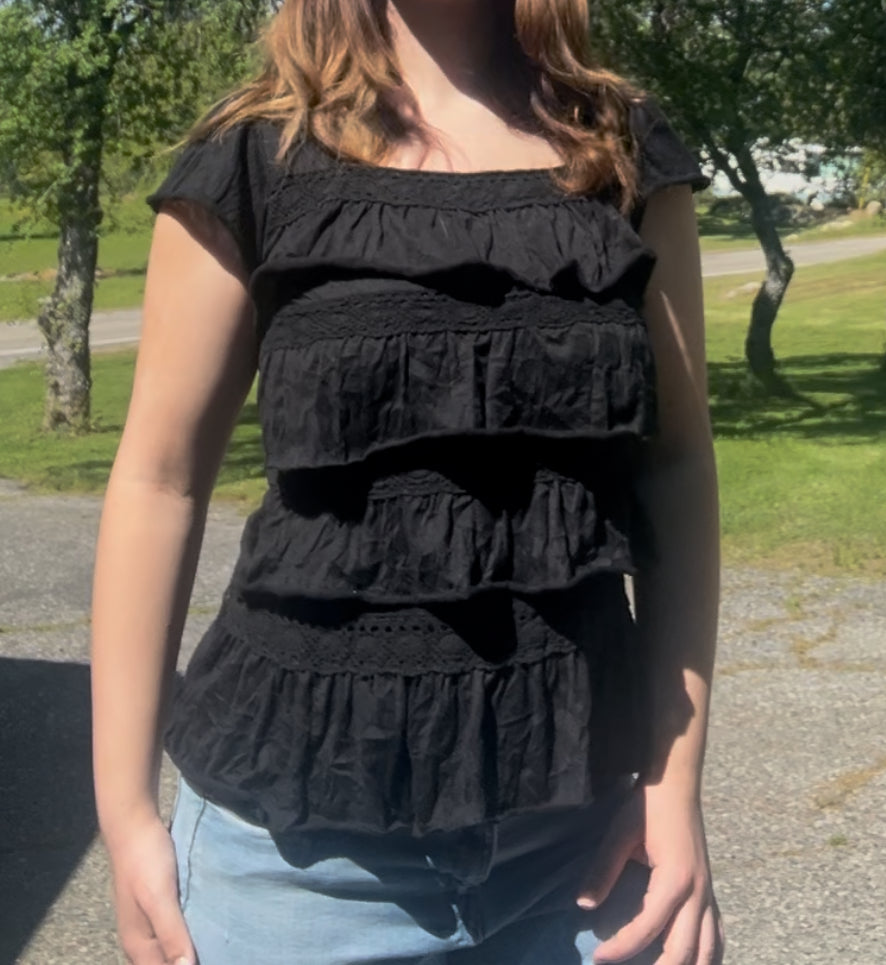 Simply suzie y2k black ruffle early 2000s blouse top size small