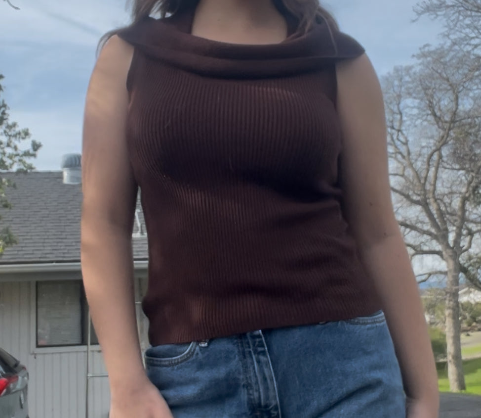 Trendy brown ribbed knit top by Allison Brittney, size Large 🤎