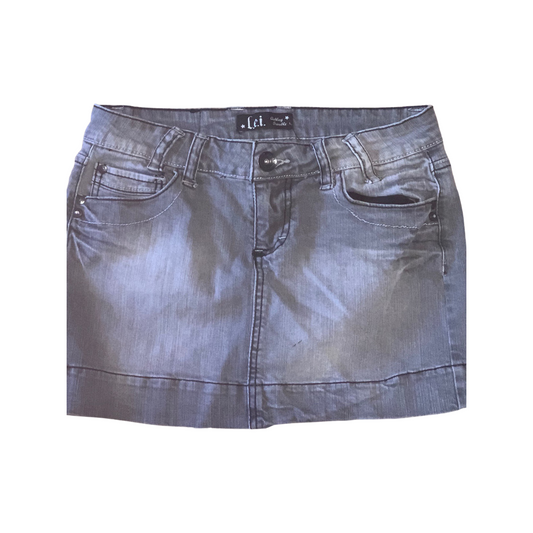 L.E.I grey mini skirt size 5