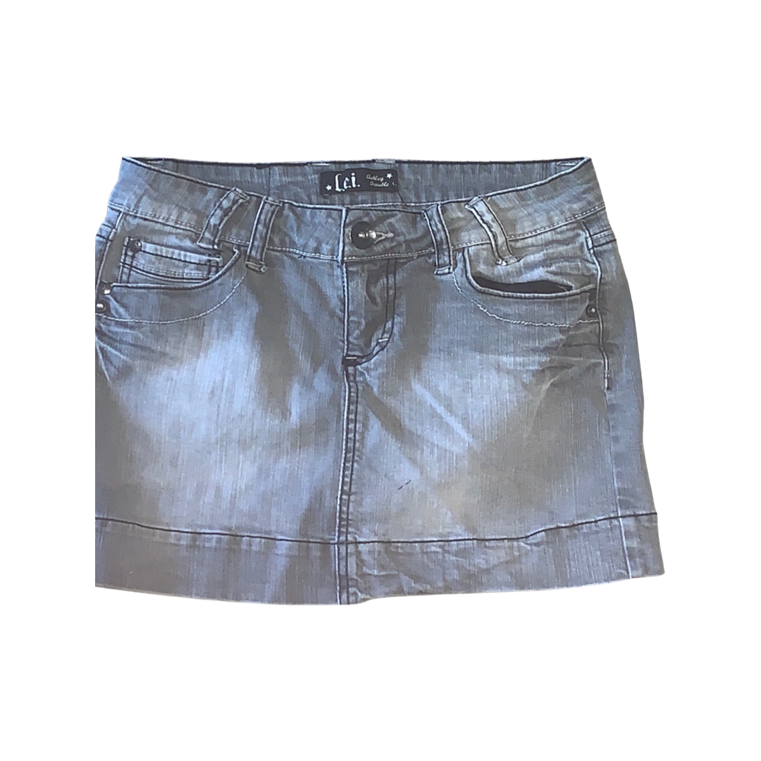 L.E.I grey mini skirt size 5