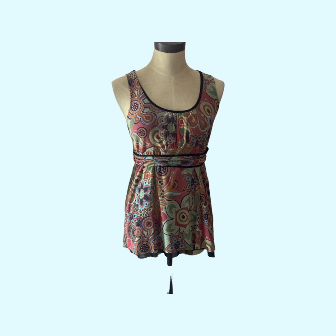 Floral tank top size petite medium