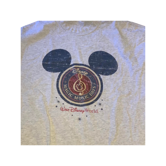 Vintage Walt Disney world t-shirt size XL